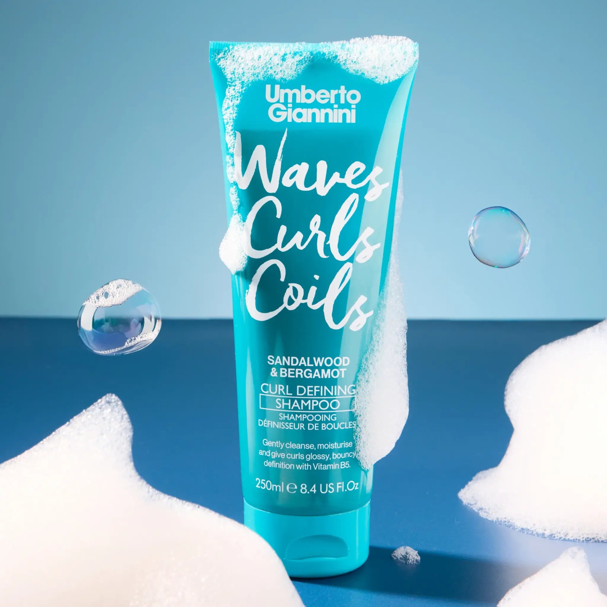 Sampon pentru definirea buclelor, cu parfum de santal si ulei de bergamota, Waves, Curls & Coils Wash, Umberto Giannini, 250 ml - imagine 2