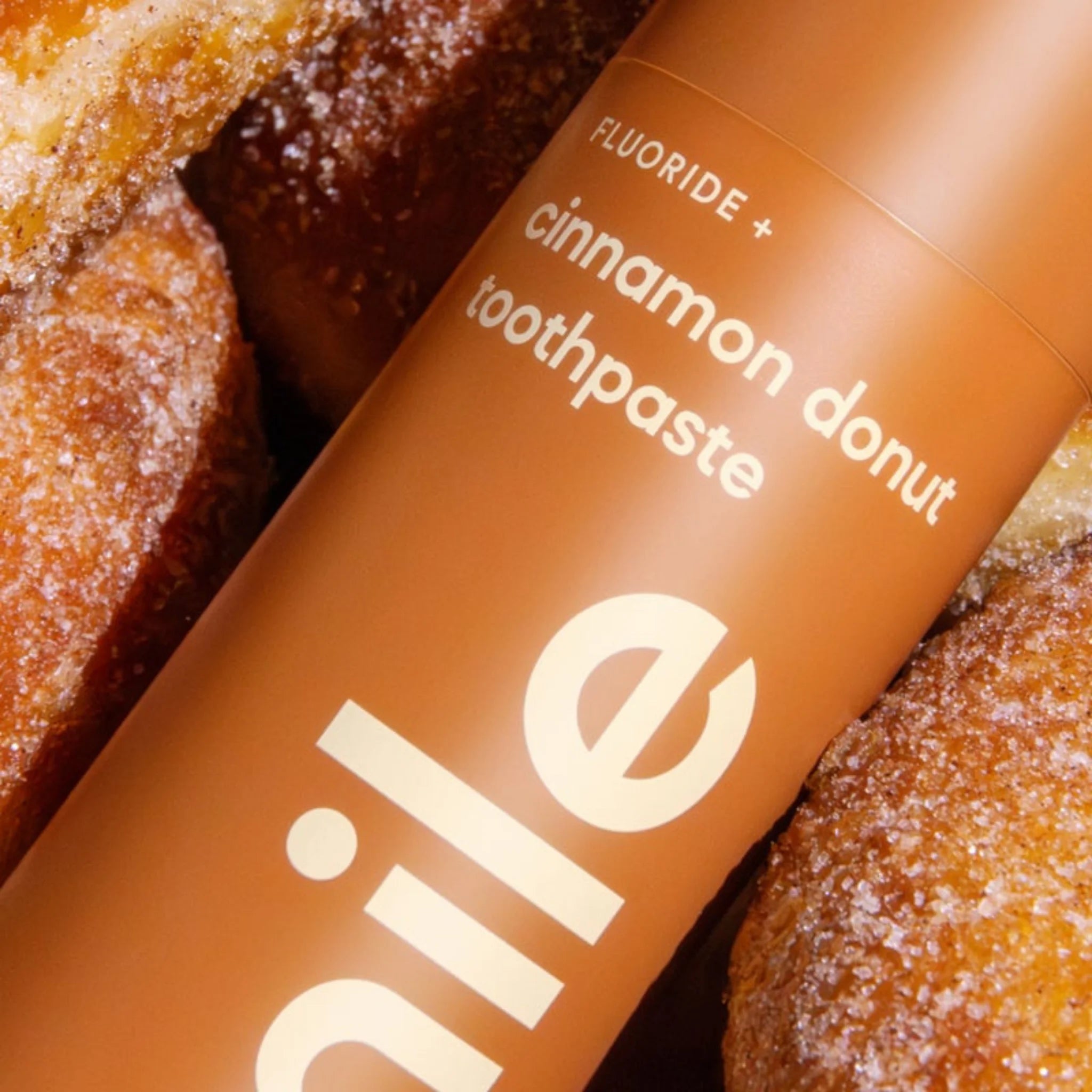 Pasta de dinti cu fluor si aroma de scortisoara, Cinnamon Donut, Hismile, 60 g - imagine 2